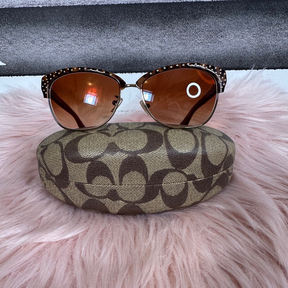 Coach prescription sunglasses 💯 % authentic